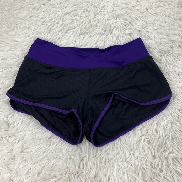 🔥$SALE$🔥 Lululemon Run Shorts - Picture 1 of 5